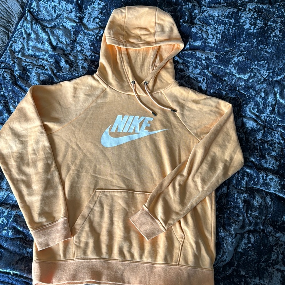 Nike women’s hoodie. Orange, size M.